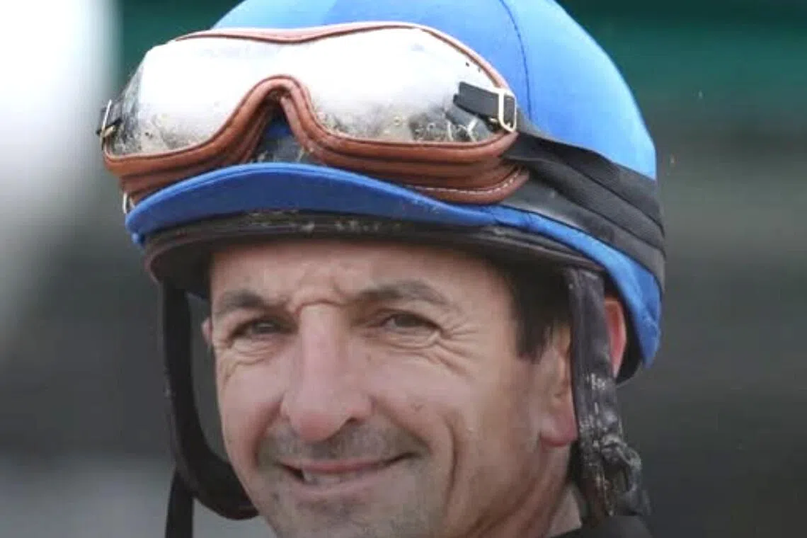 Jockey Albarado dies