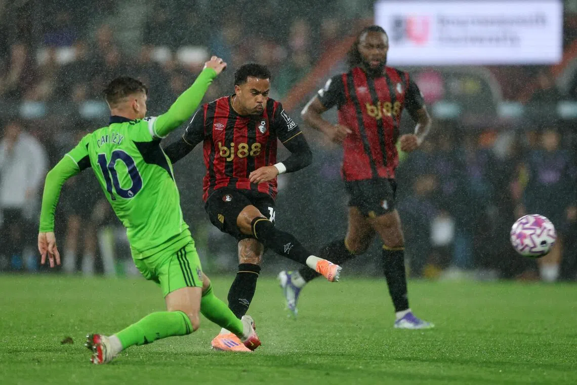 AFC Bournemouth's Justin Kluivert scores their second goal in the 3-1 Premier League win over Fulham at the Vitality Stadium on  Oct 3, 2025, completing a unique treble for Patrick Kluivert's sons.