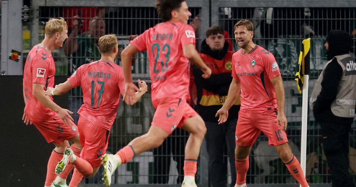 Fullkrug haunts former side as Bremen battle for 2-2 draw at Dortmund ...