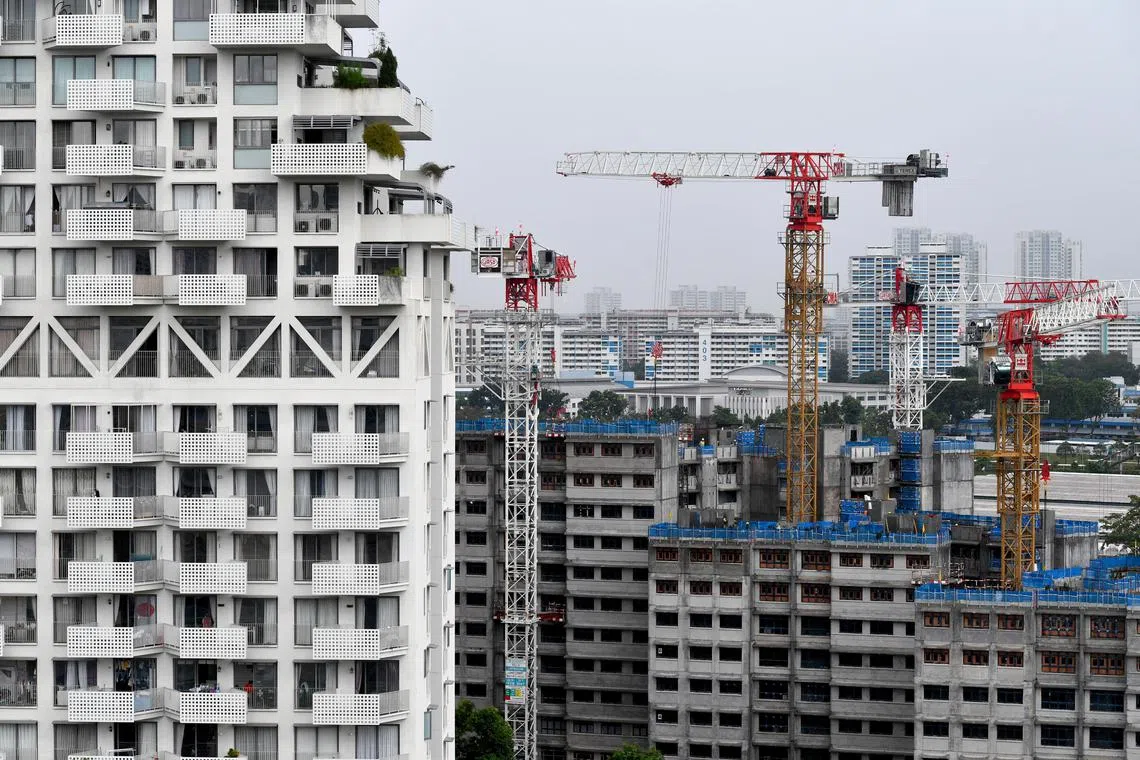 ST20230302_202312196319/Desmond Foo/pixgenerics.
Pix of Bishan Ridges BTO flats in Bishan with the Sky habitat condominium on the left of the pix..
