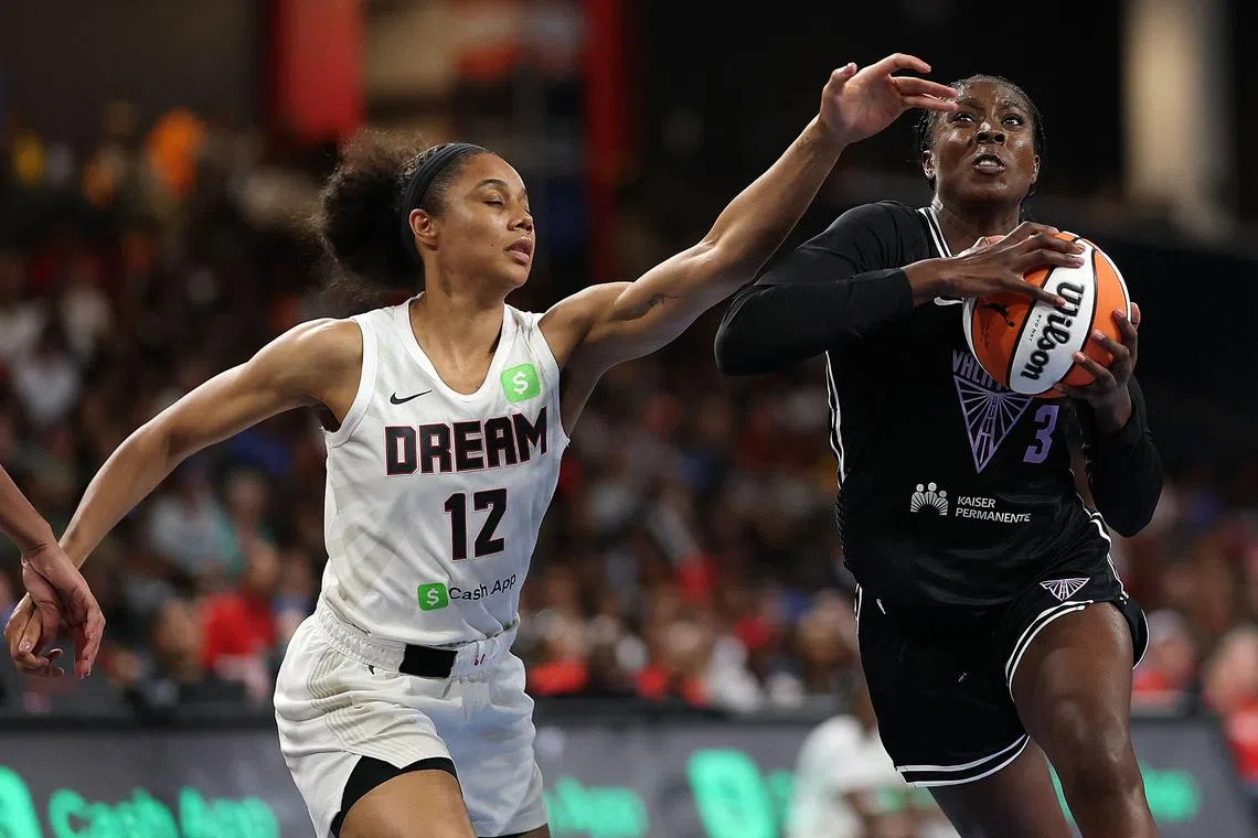 In the Atlanta Dream’s 77-75 loss to the Golden State Valkyries at Gateway Centre Arena in College Park, Georgia, on July 29, a sex toy was tossed onto the court during game action. Play was not impacted before the object was removed.