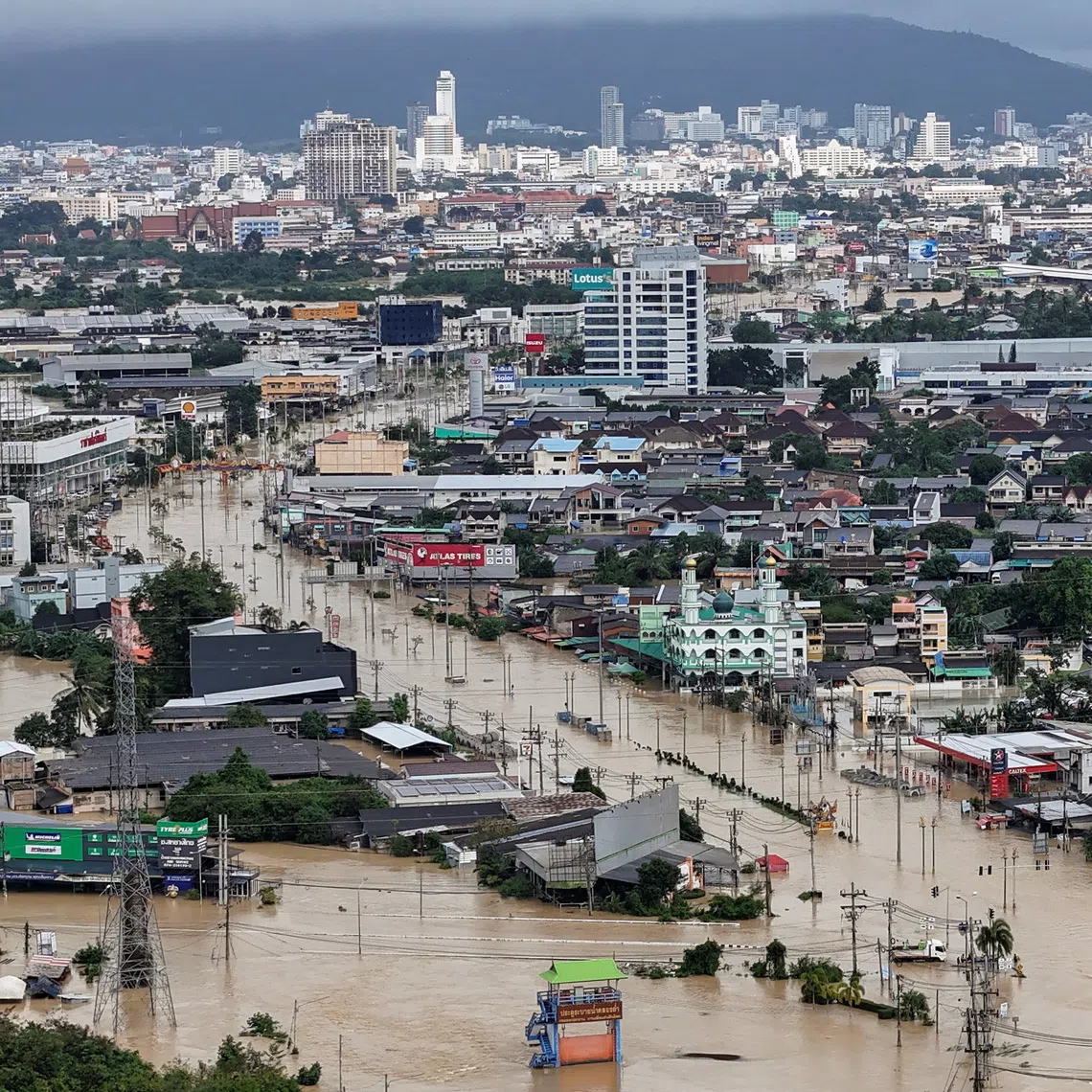 More than 800 Singaporeans have returned from Hat Yai in the Songkhla province, the southern region in Thailand hardest hit by the floods.