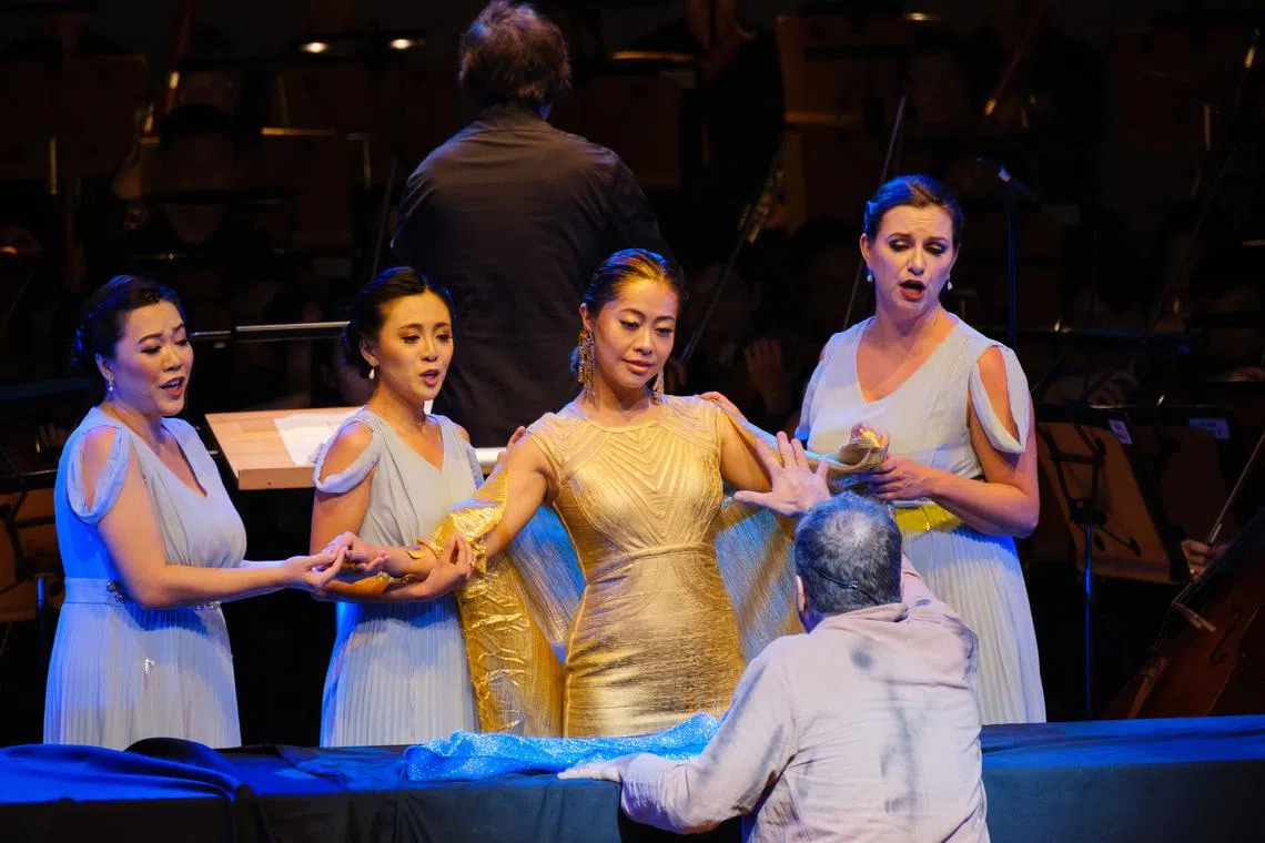 A seamless semi-staging, the OMM's Das Rheingold is an impressive coup. 