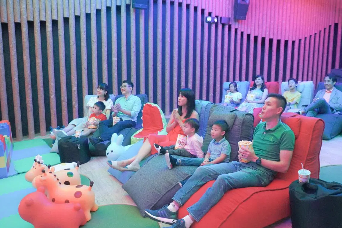 shaw29 - Dreamers at Shaw Theatres Balestier is a family-friendly cinema with colourful bean bag loungers instead of theatre seats.



Source / Copyright: Shaw Theatres