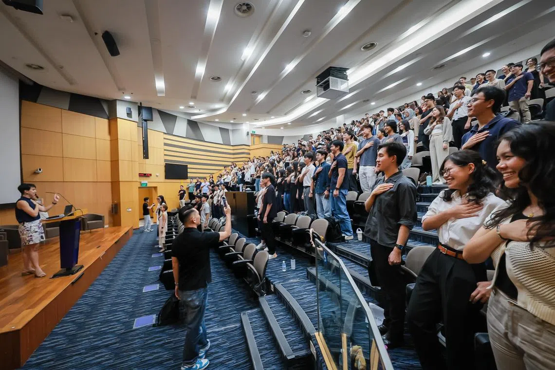 SMU law freshmen also had their pledge ceremony on the same day, and took part in a panel session with the university’s law dean, among others, to discuss values related to the profession. 