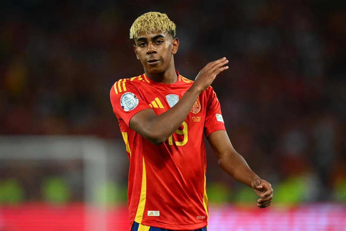 Soccer Football - Nations League - Semi Final - Spain v France - MHPArena, Stuttgart, Germany - June 5, 2025 Spain's Lamine Yamal REUTERS/Annegret Hilse