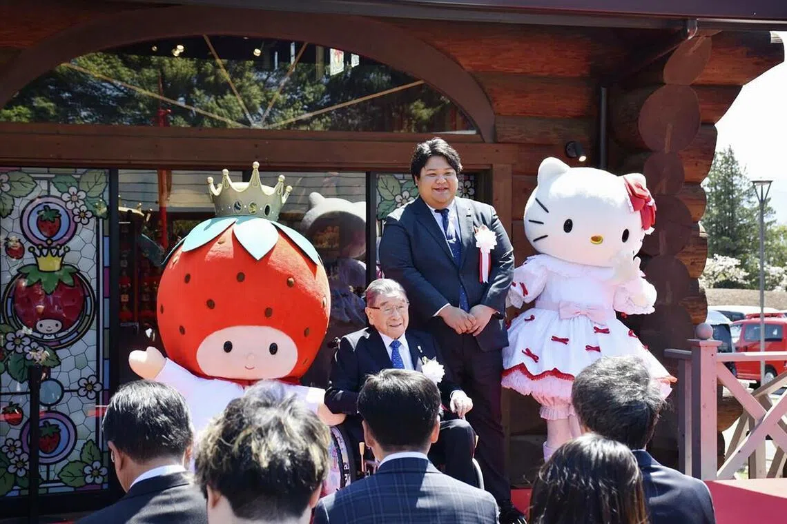 The museum showcases the life of Sanrio’s Honorary Chairman Shintaro Tsuji, 98, and traces the company’s history from its predecessor, Yamanashi Silk Center, founded by him in 1960.