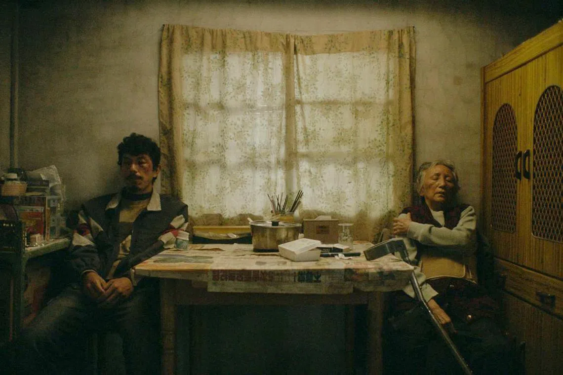 from left: Wanlop Rungkumjad as Oom and Lu Yi-ching as Mei, Hui's elderly mother

source: The Projector