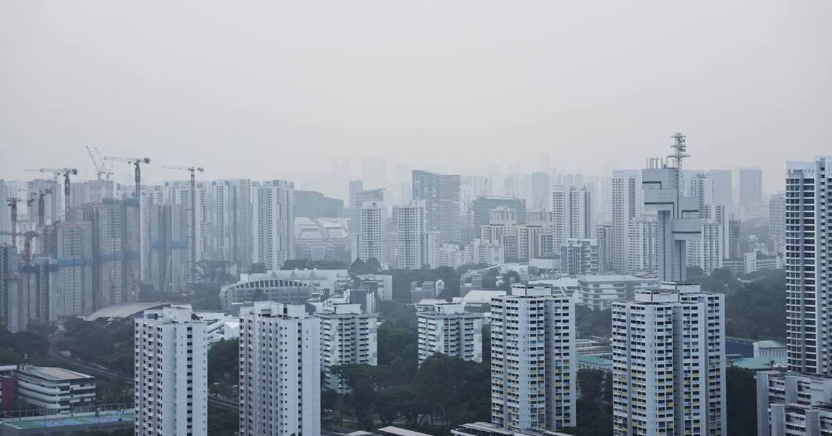 Haze eases in Singapore as residents wake up to improved air quality