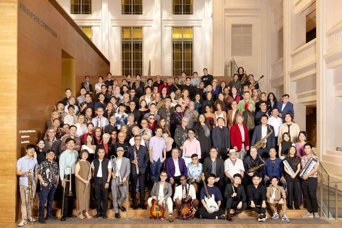edjazz - EMBARGOED UNTIL DEC 6, 12 NOON: 130 musicians from the Singapore jazz scene gathered for a photograph at National Gallery Singapore. An initiative by the Jazz Association (Singapore) (JASS), it features several generations ranging from veterans such as Jeremy Monteiro and budding artistes such as Sean Hong Wei. The photo was shot by celebrity photographer Russel Wong.


Copyrights: PHOTO: RUSSEL WONG