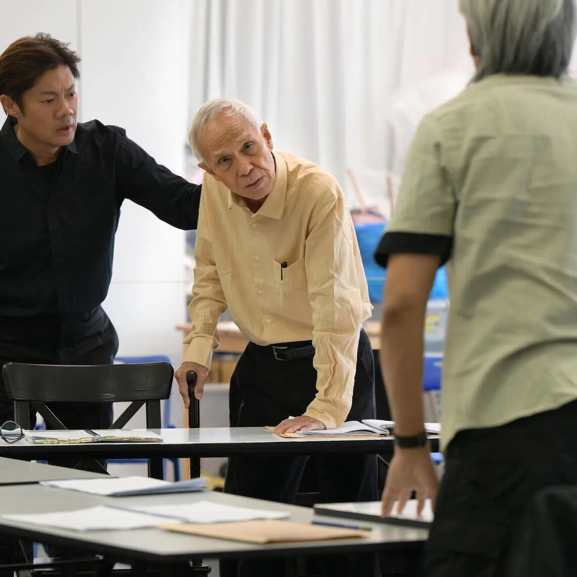 Nine Years Theatre's restaging of Twelve Angry Men will feature 78-year-old veteran actor Wu Weiqiang (centre).