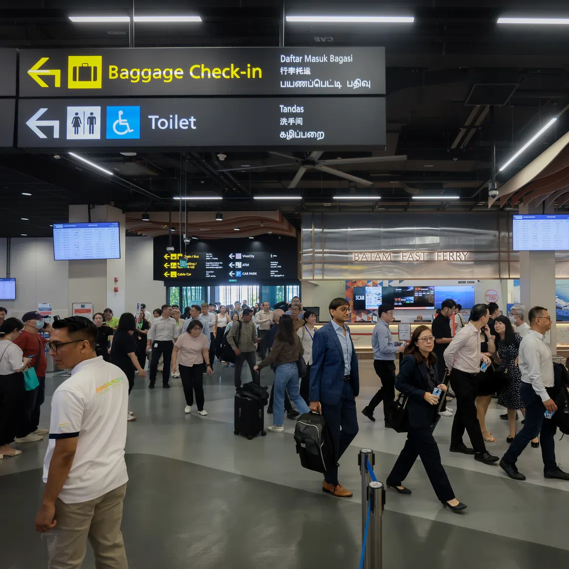 The Singapore Cruise Centre (HarbourFront) leverages automated systems to handle peak daily crowds of up to 18,000 people.