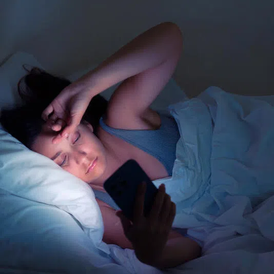 The impact of blue light on sleep is still unclear given the current state of research.