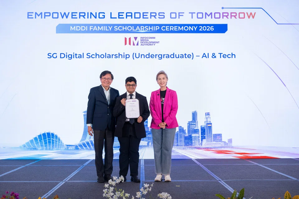Prannaya Gupta was presented the IMDA SG Digital Scholarship award at the MDDI Family Scholarship Ceremony on Aug 12, 2026.