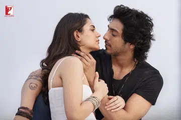 Poster for Saiyaara’s title track.