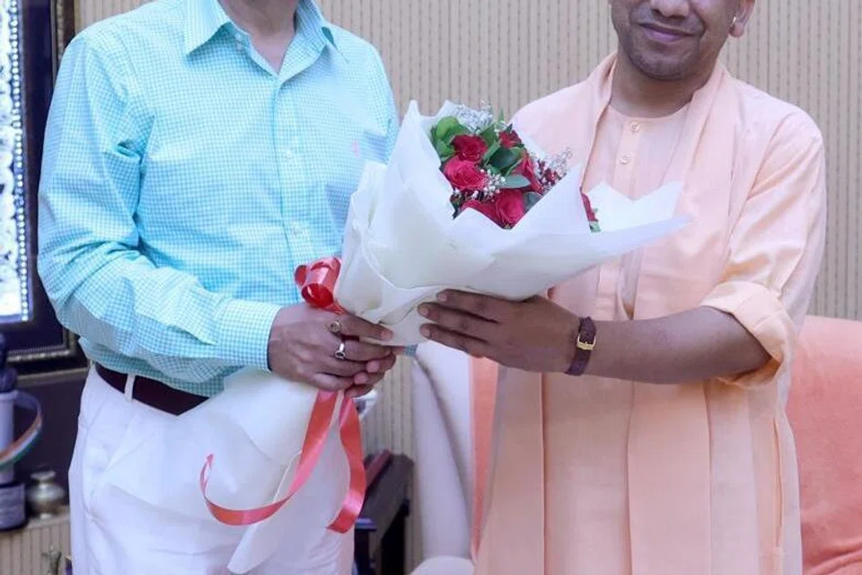 Mr Prasoon Mukherjee with Uttar Pradesh Chief Minister Yogi Adityanath.