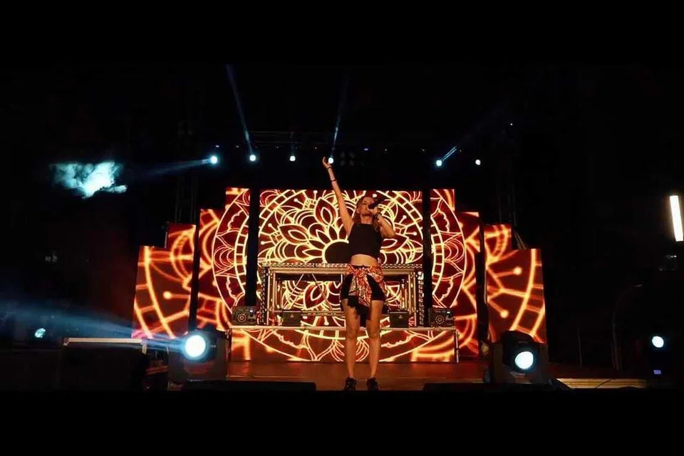 Jasmin Umesh Patel aka DJ Jaz has also played at Miss Universe Singapore in 2025 and 2026.