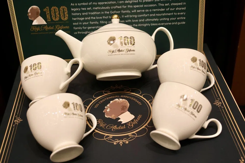 PropNex’s CEO Mr Ismail Gafoor made a special tea set for all the family who attended the event.