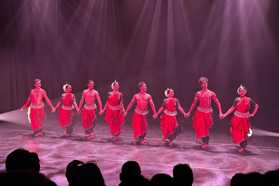 Dancers from Orissa Dance Academy.