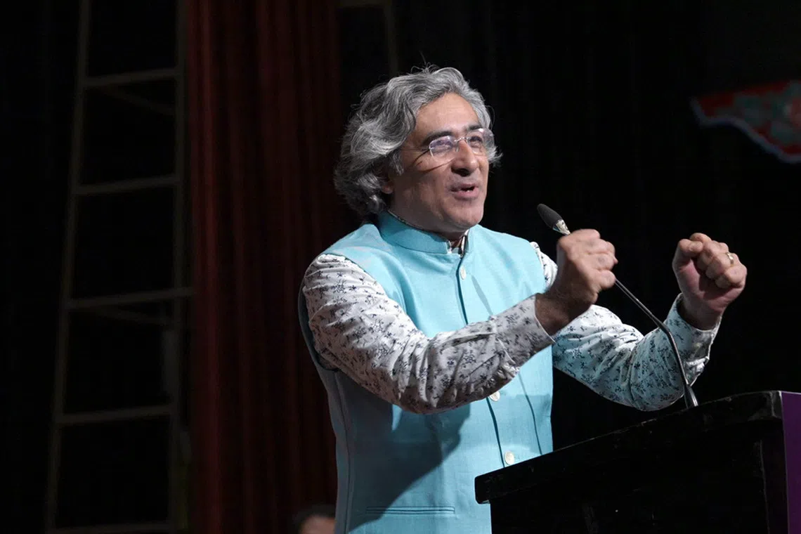 Rumaaniyat: A Celebration of Urdu Poetry , Culture, Tabla