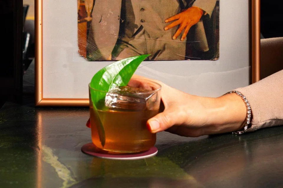 Named after the legendary South Indian superstar Rajinikanth, the ‘Rajini’ cocktail combines smooth whisky with sweet jackfruit and a sharp black pepper kick.