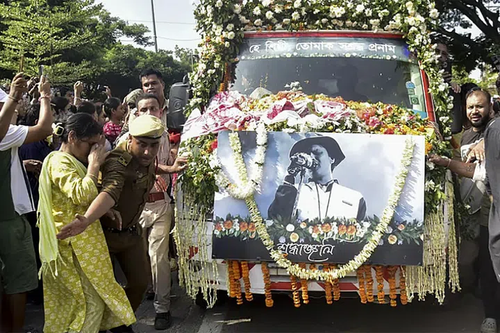 Mourners at Zubeen Garg’s funeral procession.