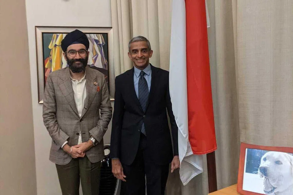 Mr Navjote Singh Sachdev (left) and Singapore’s High Commissioner to Malaysia Vanu Gopala Menon.