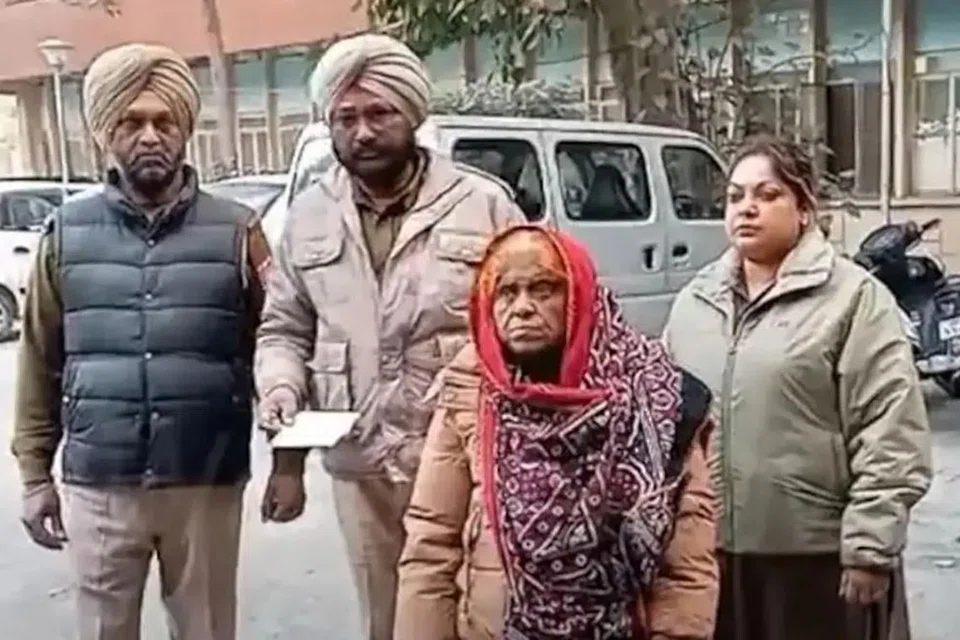 Madam Hamida Bano who from Pakistan after 22 years.