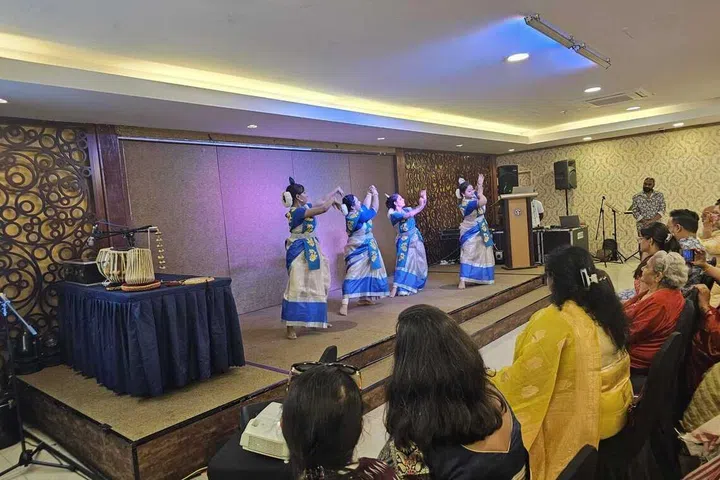 Guests were treated to performances of Rabindra sangeet, literary readings and classical dance segments.
