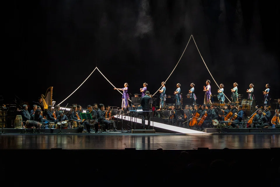 65 musicians from the Singapore Symphony Orchestra, Indian classical instrumentalists, Carnatic vocalists, and 10 dancers converged on stage for the performance.