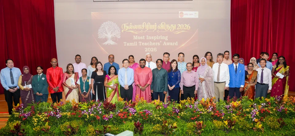 Special guests, Ministry of Education officials, community leaders, event organisers, and award recipients at the Most Inspiring Tamil Teachers’ Award 2026 ceremony.