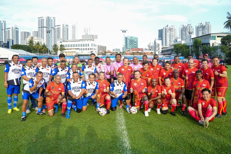 An 11-a-side exhibition match between Singapore’s legendary 1993 ‘Dream Team’ and a combined Singapore Indian Association-Parliament team was one of the highlight’s of the event.
