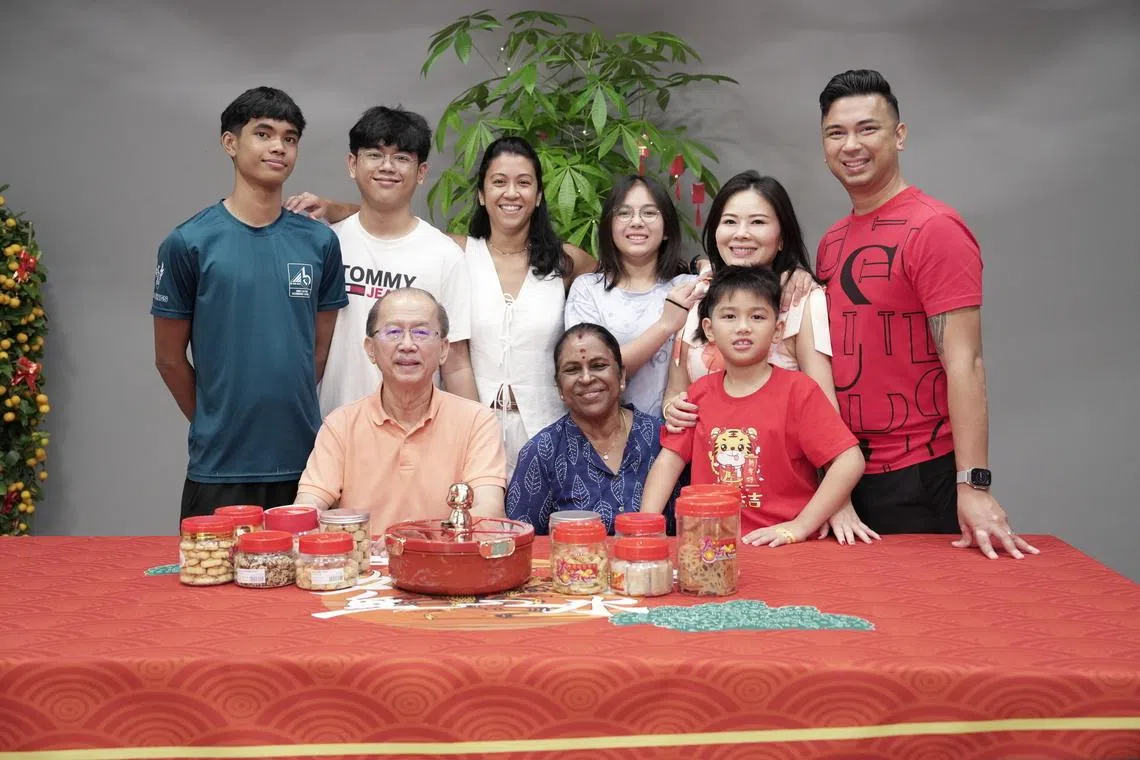 A Mixed-Race Reunion Dinner, News, Tabla