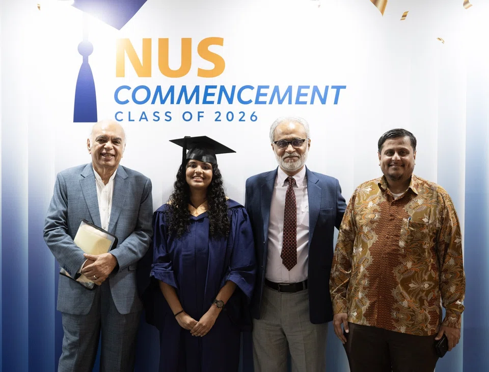 Recipient of the Syed Ahmad Khan AMU Memorial Prize, 23-year-old Mathivanan Divyaa,  with NUS College educator Dr Mustafa Izzuddin (from right) and Mr Syed Zia Haider and Mr George Abraham from Aligarh Muslim University.