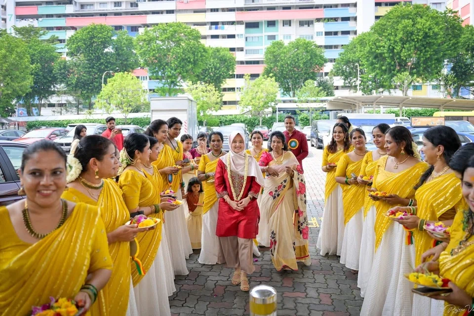 Guest of Honour, Minister of State for Health and Digital Development and Information, Rahayu Mahzam, highlighted the “kampung spirit” of the celebrations and the way the Malayalee community preserves its heritage while sharing it with Singaporeans of different ethnicities.
