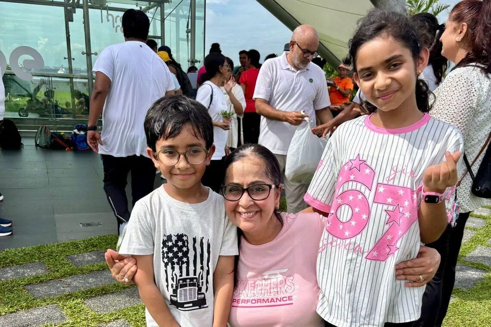 Chairperson of SGS Ladies’ Wing Yogita Parikh and her two children at the Mother’s Day Walk event.