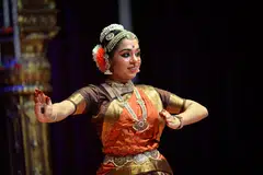 Shruthika Kumar’s culturally rich solo debut at the Sri Srinivasa Perumal Temple’s PGP Hall on May 24 followed the prestigious and visually precise Kalakshetra style.