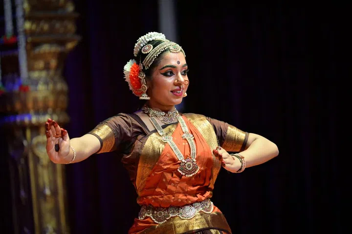 Shruthika Kumar’s culturally rich solo debut at the Sri Srinivasa Perumal Temple’s PGP Hall on May 24 followed the prestigious and visually precise Kalakshetra style.