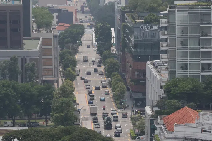 Hazy conditions in North Bridge Road at 1.10pm on Oct 3.