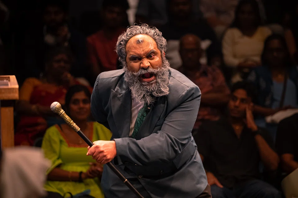 Karls Karthikeyan as Dr Lingam delivered an unique performance with his body language and voice.