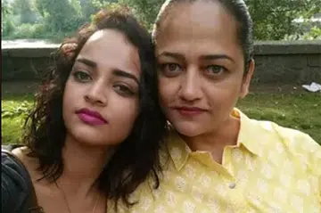Anjali Sivaraman and her mother.