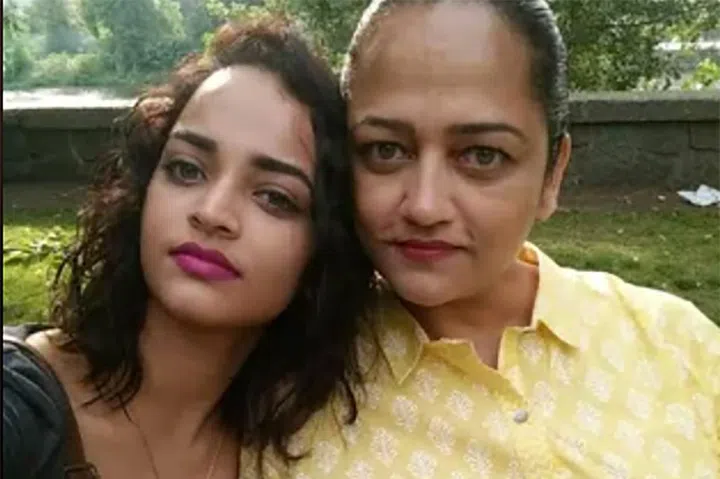 Anjali Sivaraman and her mother.