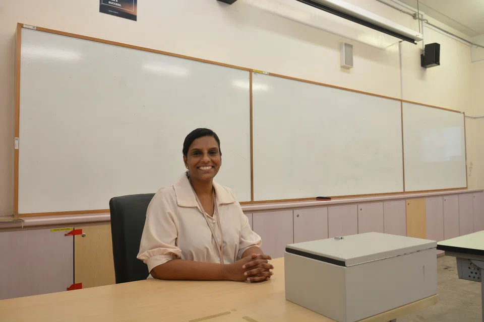 Miss Ganeshini Sri Kanthan is currently a senior teacher (education support) at the Singapore Girls’ Home.