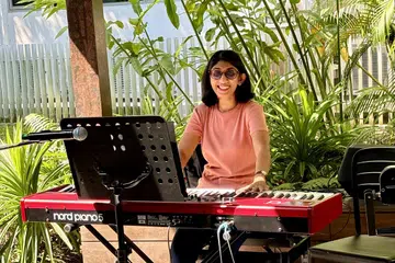 Parvinderjeet Kaur, who as a child was diagnosed with moderate hearing loss in her left ear and profound deafness in her right ear. 