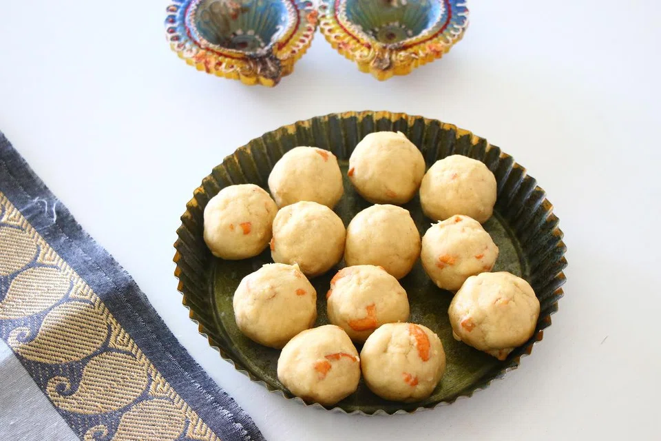 Recipe for maa laddu.