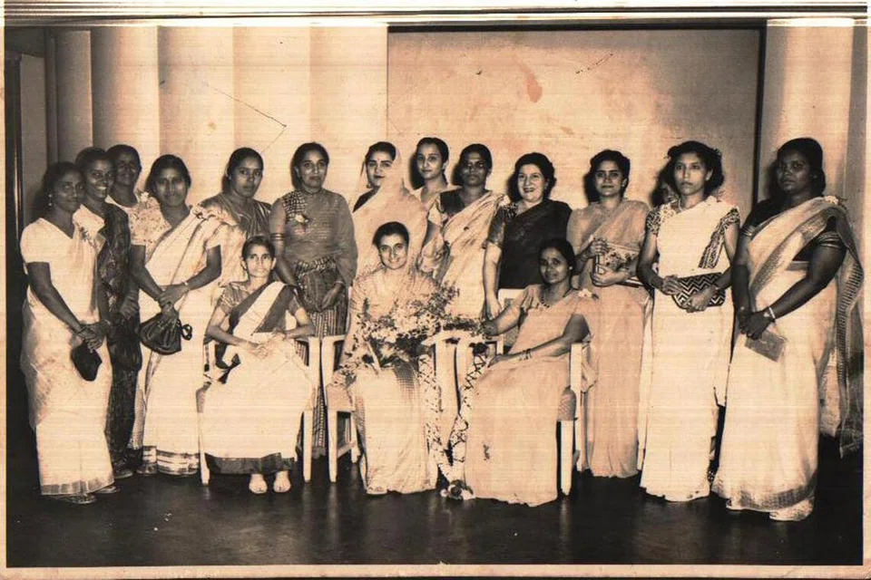 Kamala club members with Indira Gandhi (centre, sitting) at the Club in Balestier.