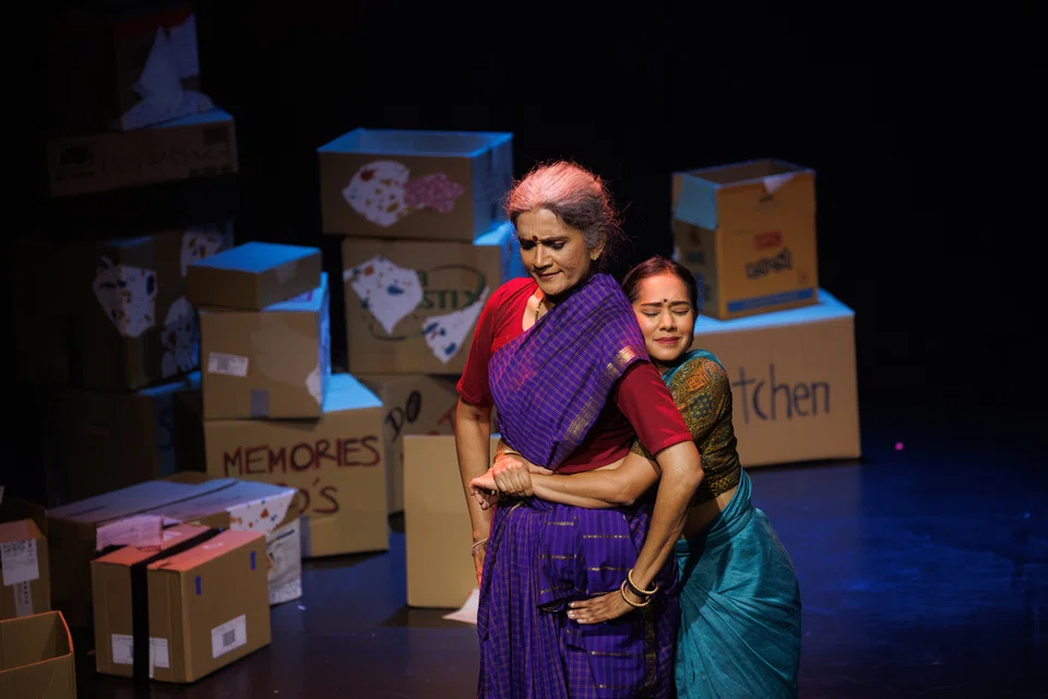 Anuja Varaprasad (right) who plays a caretaker, embracer senior dancer and teacher Lakshmi Krishnan, in the production ‘Unsaid’.