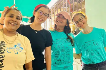 (Left) Ms Aparna Dubey (extreme right) with other volunteers.