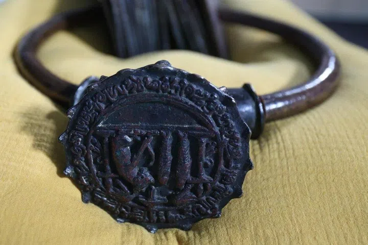 Netherlands handed over the 11th-century Anaimangalam Chola copper plates to India during PM Narendra Modi’s visit.