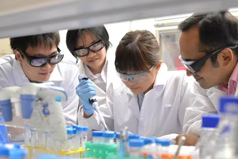 Singapore Surgeon with Kerala Roots Spearheads Breakthrough Pancreatic Cancer Vaccine